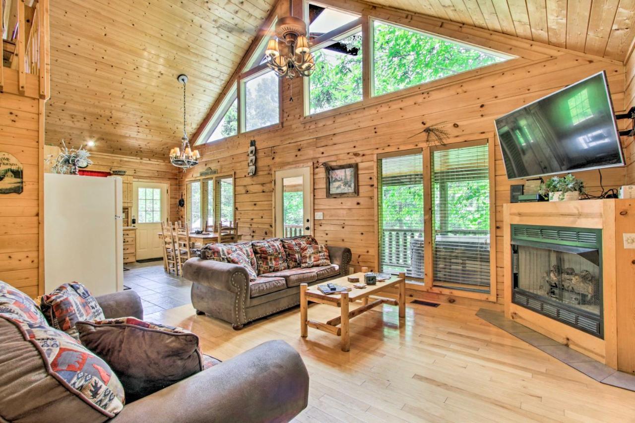 סביירוויל Cabin With Hot Tub And Deck About 12 Mi To Pigeon Forge! מראה חיצוני תמונה