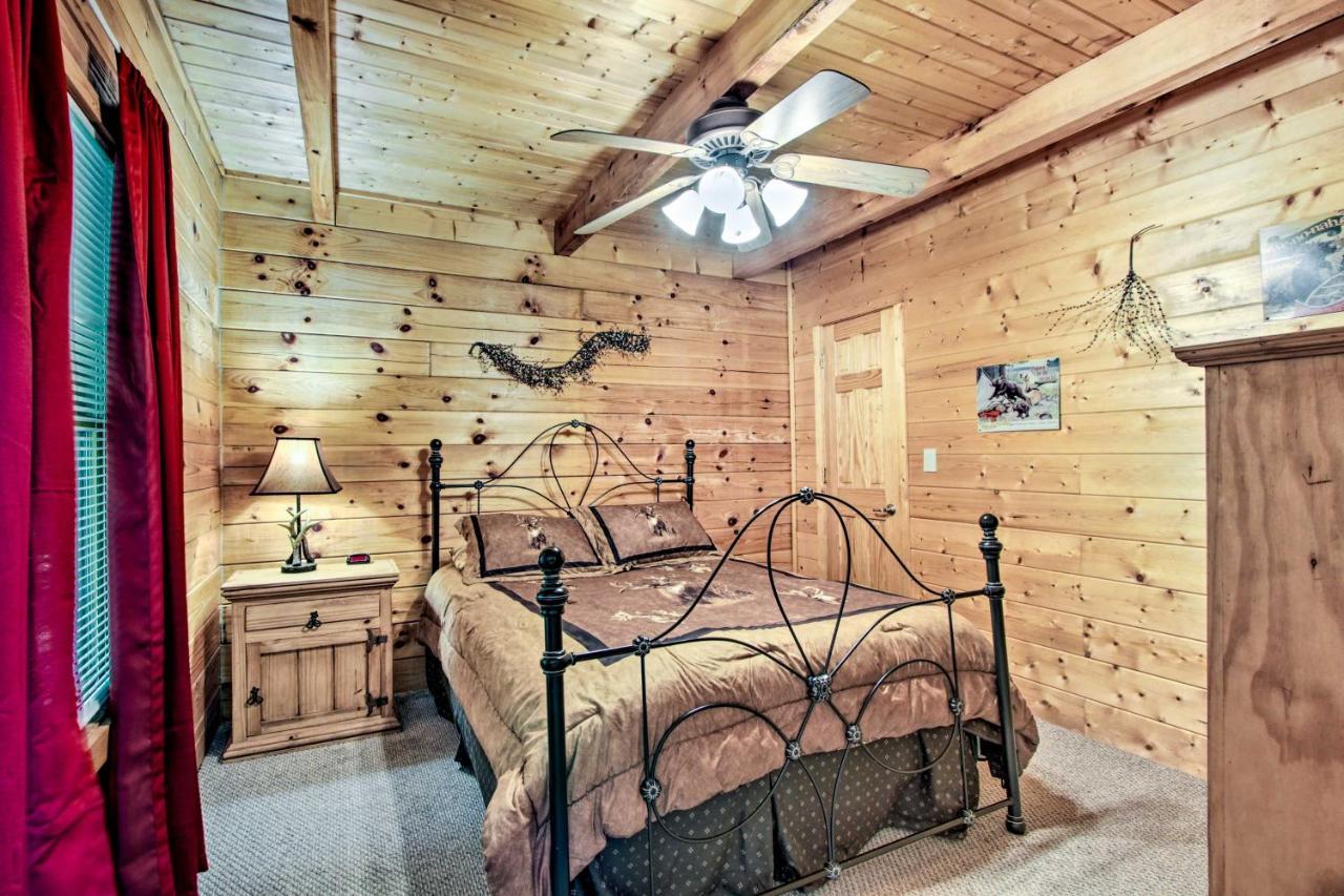 סביירוויל Cabin With Hot Tub And Deck About 12 Mi To Pigeon Forge! מראה חיצוני תמונה