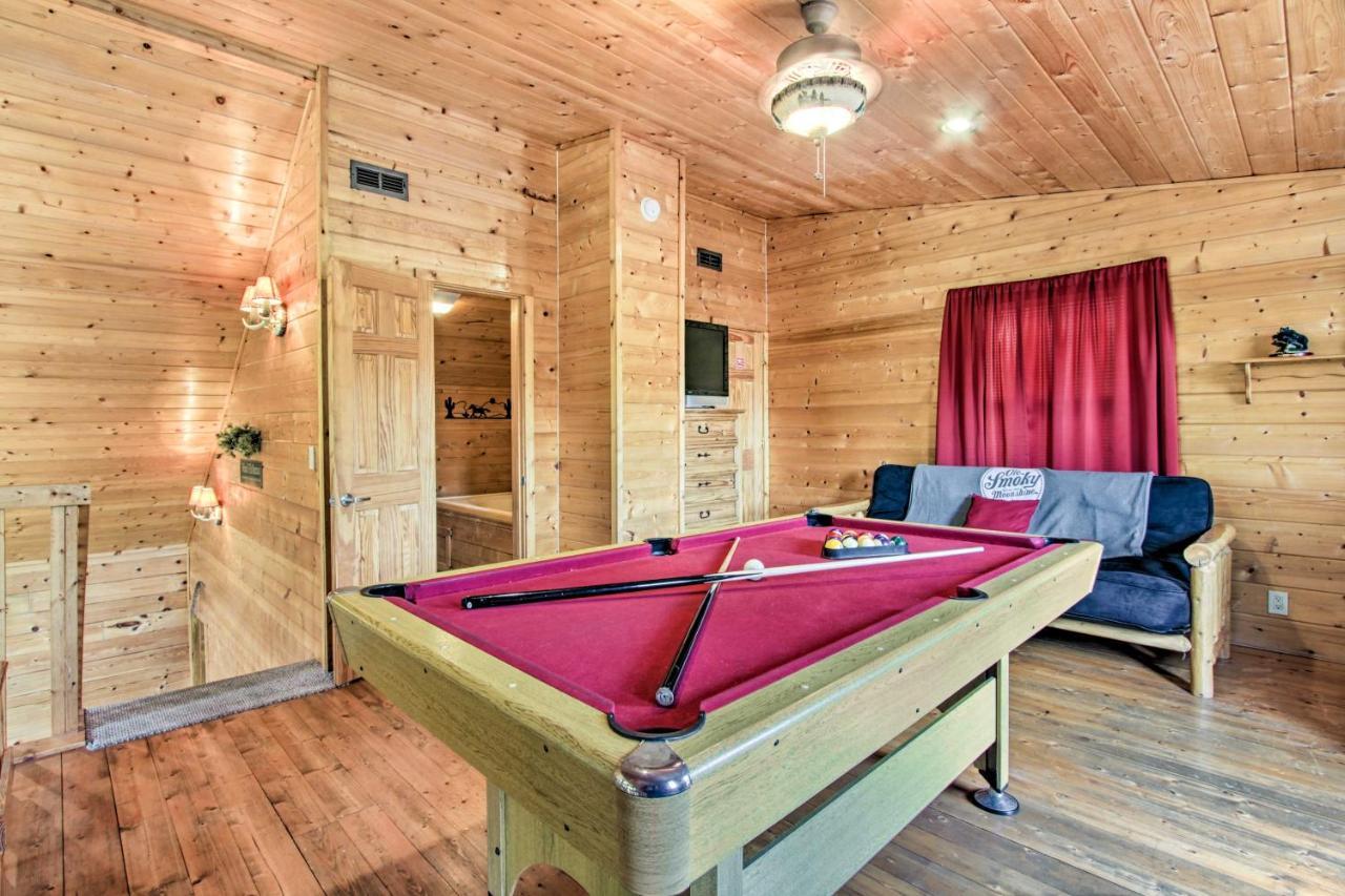 סביירוויל Cabin With Hot Tub And Deck About 12 Mi To Pigeon Forge! מראה חיצוני תמונה
